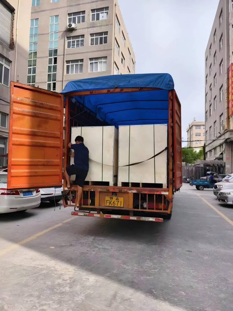 Como Lidbao garante a segurança das máquinas de costura de calçados durante o transporte?